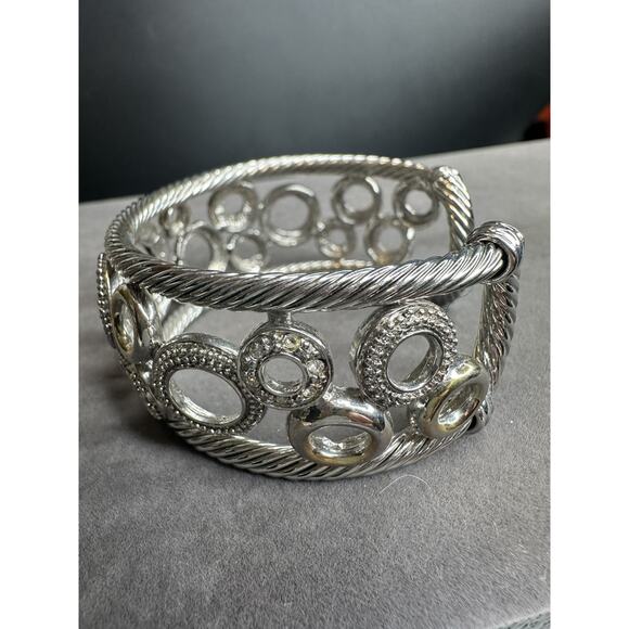 Rhodium Plated Cable Crystal Bracelet Bezel Setting Pave Crystal circles Bangle - Picture 3 of 8